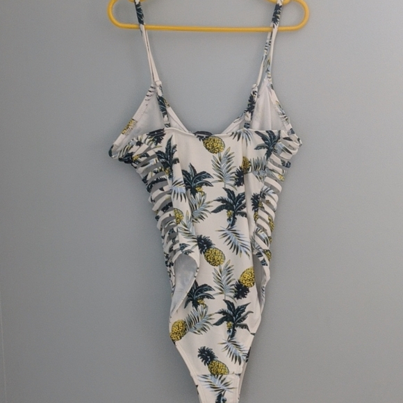 Revamped pineapple one piece bathing suit - Picture 2 of 3